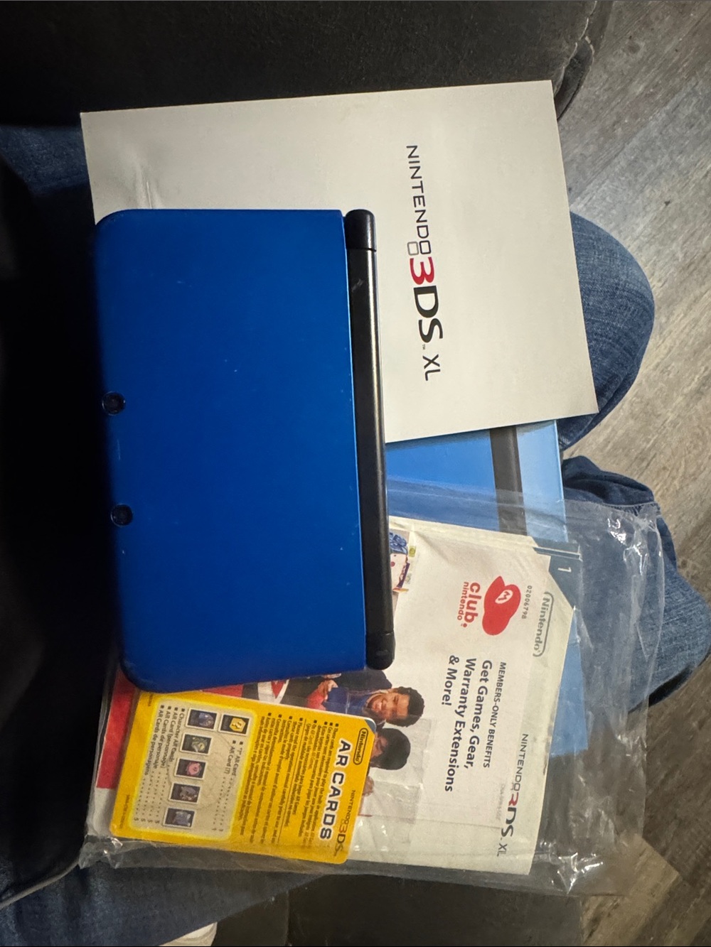 Nintendo 3DS XL Blue/Black w/ Original Box, Charger, Stylus + Angry Birds Game
